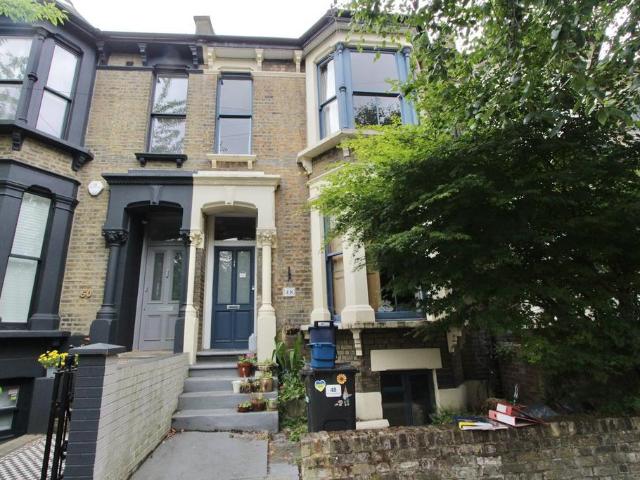 Apartment for rent in Upper Clapton, Greater London