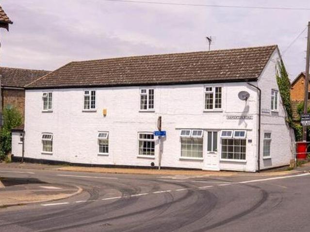 House for sale in Huntingdon