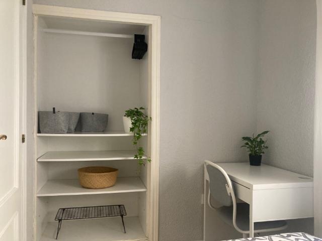 Habitación en alquiler en Mercat, l'Alacantí