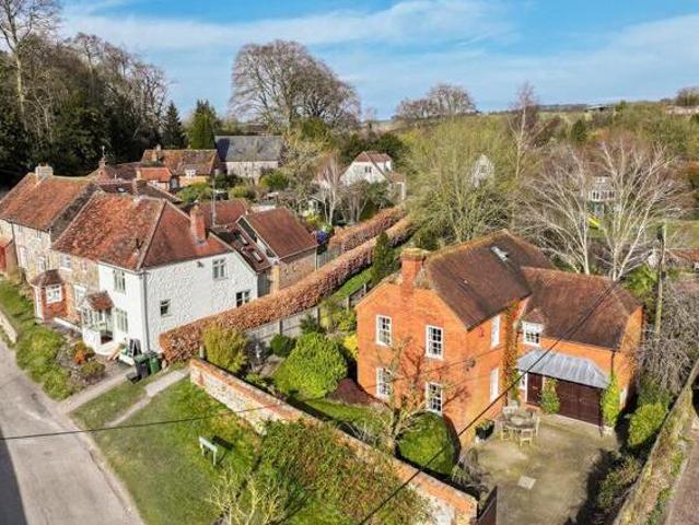 House for sale in Marlborough, Easton Royal