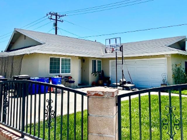 House for sale in Canyon Country, California