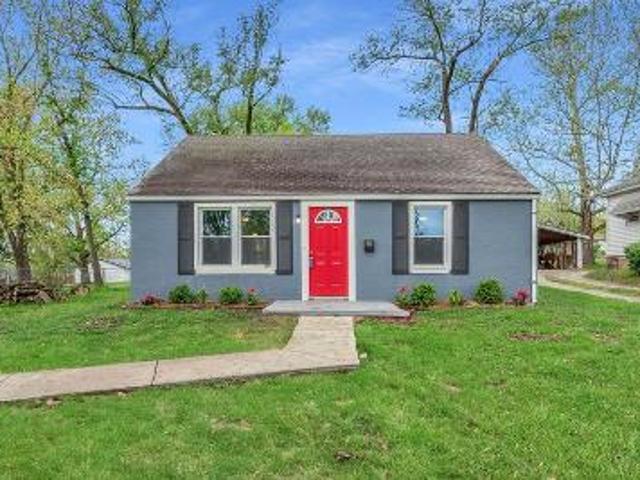 House for sale in Troy