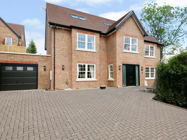 House for rent in Battlers Green, Hertsmere