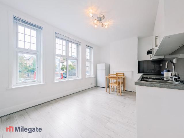 Apartment for rent in Bushey, Hertsmere