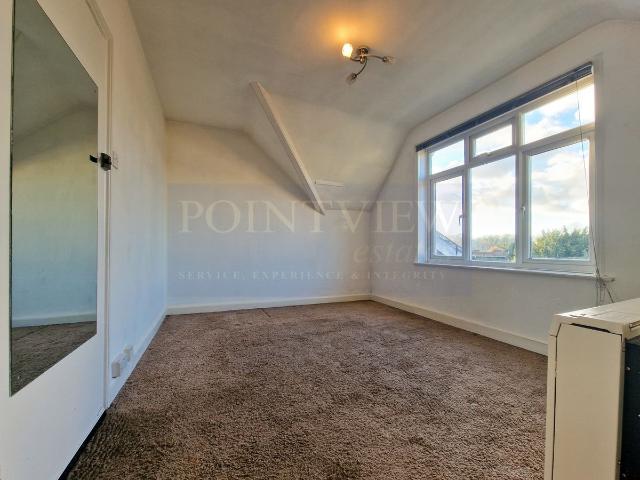 Studio for rent in Connaught Park, Bushey