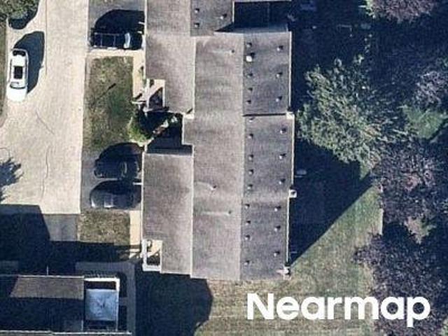 House for sale in Wheeling, Illinois