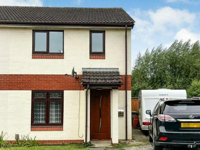 House for sale in Crookhill, Worcestershire