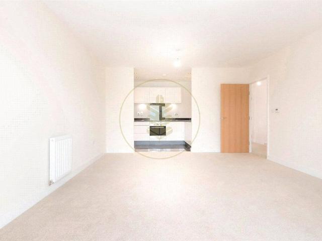 House for rent in London Borough of Barnet, Greater London