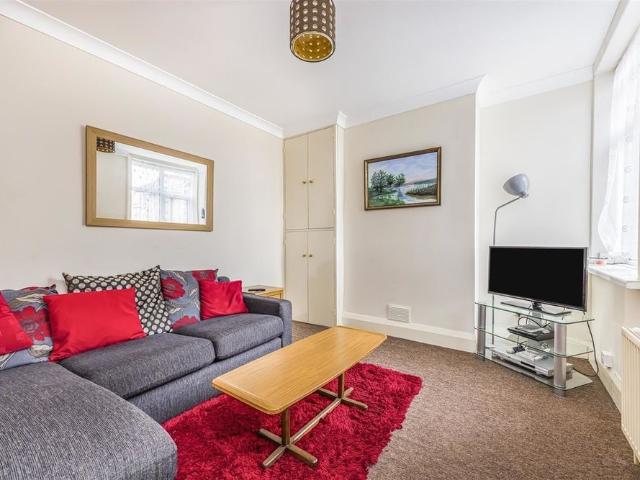 House for rent in Alder Hills, Poole