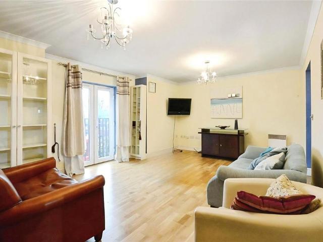 Apartment for rent in London Borough of Hounslow, Osterley