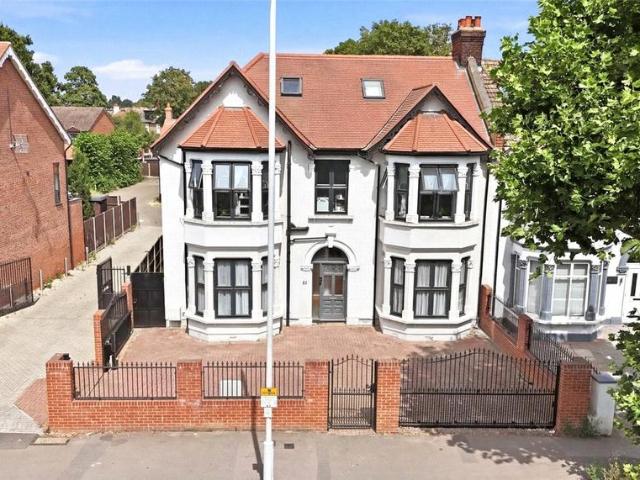 Apartment for rent in Greater London