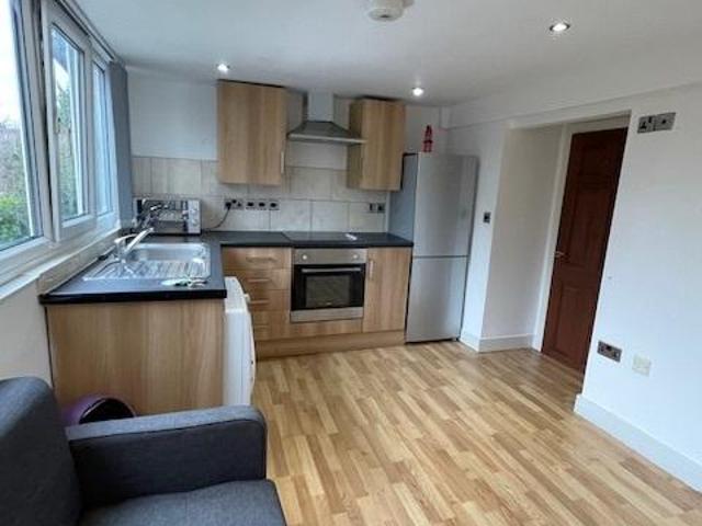Apartment for rent in Lowfield, Sheffield