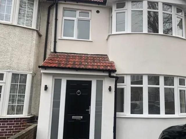 House for rent in London Borough of Hounslow, Isle Of Man