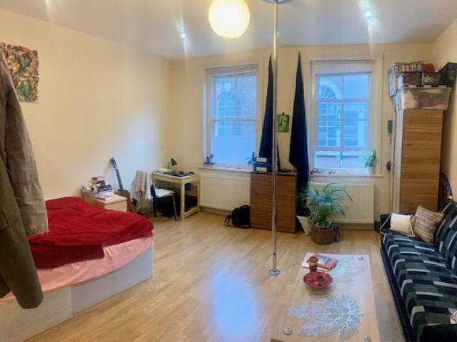 Studio for rent in Spitalfields, Whitechapel