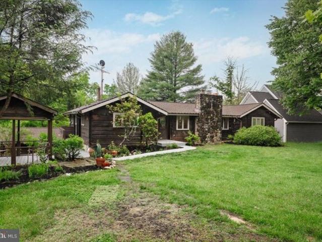 House for sale in Aldie