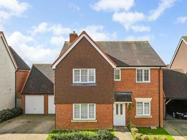 House for sale in Aldington, Bridgefield
