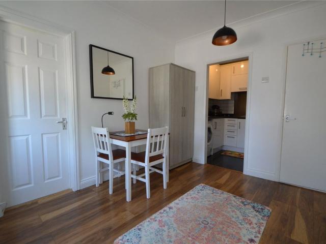 Studio for rent in London Borough of Croydon, Forestdale