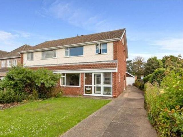 House for sale in Cleethorpes, North East Lincolnshire