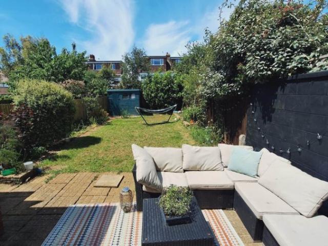 Apartment for rent in Aldrington