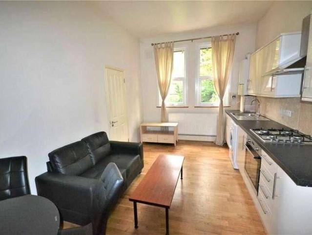 Apartment for rent in Aldrington Estate, Greater London