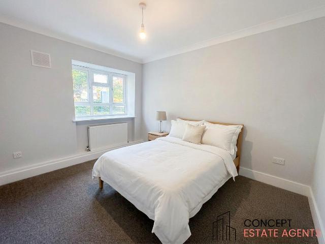 Apartment for rent in Aldrington Estate, Greater London