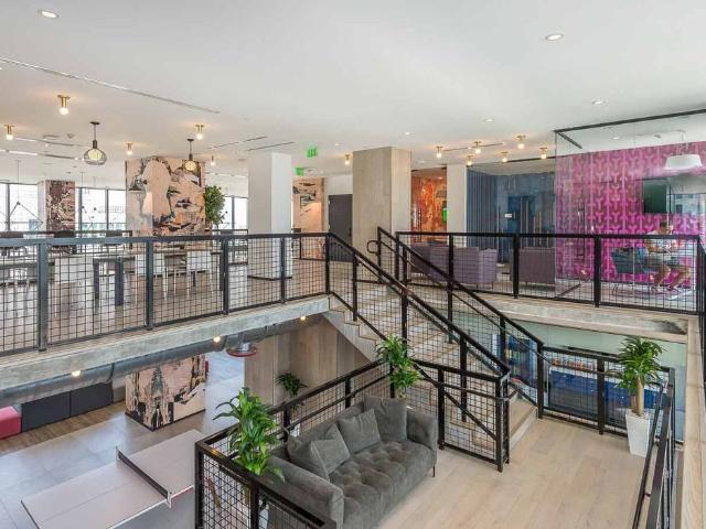 Apartment for rent in Torch of Friendship, Miami