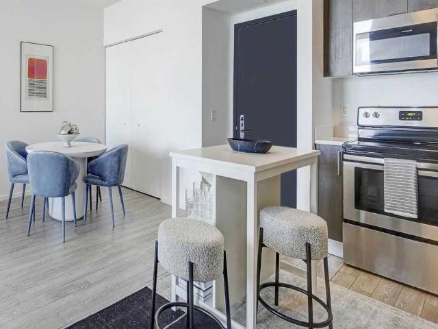 Apartment for rent in Torch of Friendship, Miami
