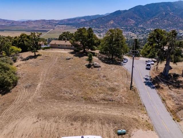 Land for sale in Tehachapi, California