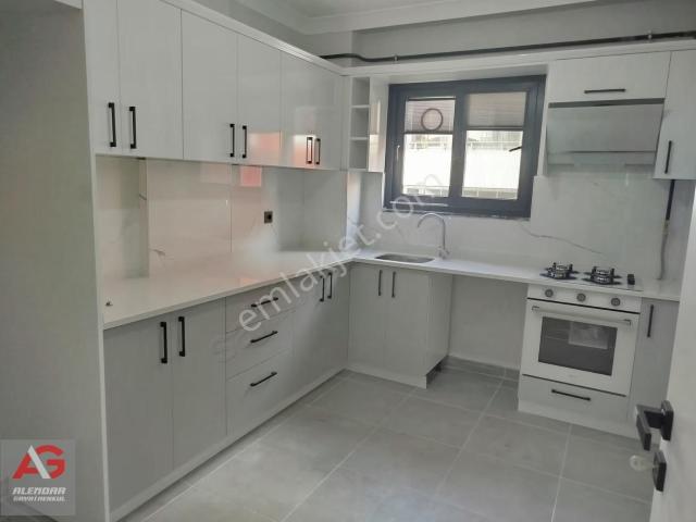 Hendek, Sakarya içerisinde satılık mülk