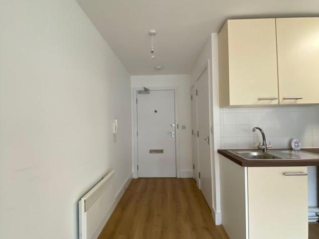 Studio for rent in Priest Down, Hampshire