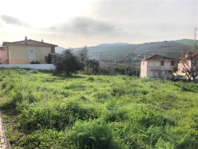 Terreno venda em Alenquer (Santo Estêvão e Triana), Alenquer