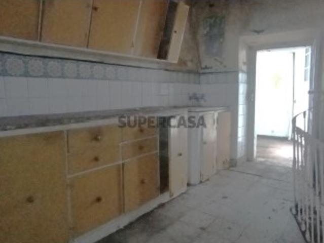 Prédio venda em Alenquer (Santo Estêvão e Triana), Alenquer