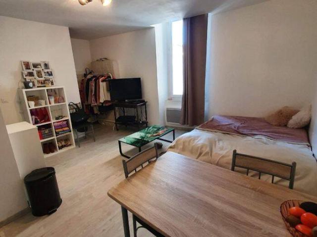 Studio location à Faubourg du Soleil, Alès