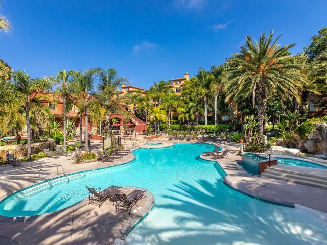 Apartment for rent in Canoga Park, California