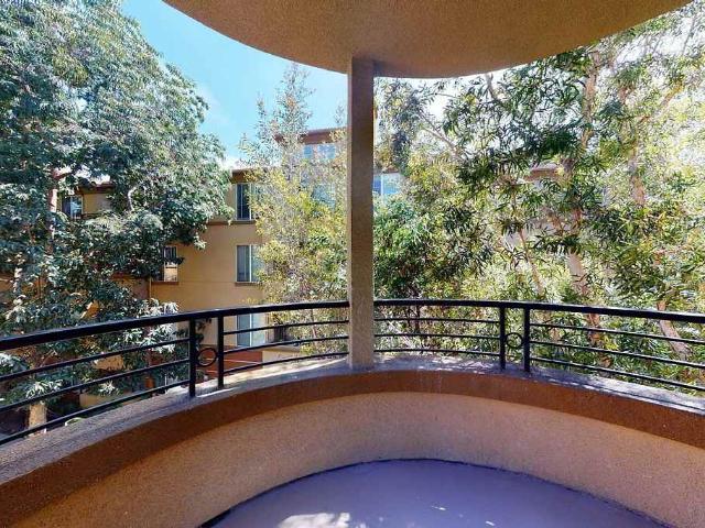 Apartment for rent in Canoga Park, California