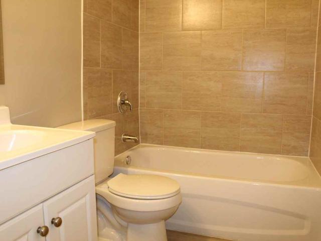 Apartment for rent in Wedgewood, Alberta