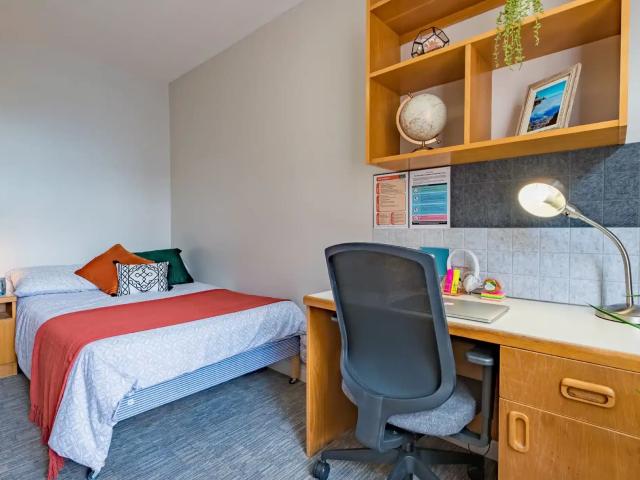 Apartment for rent in Woodhouse, West Yorkshire