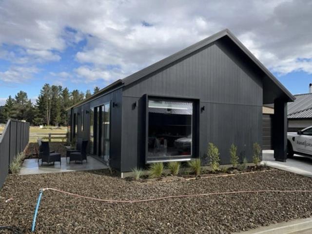 House for rent in Otakou