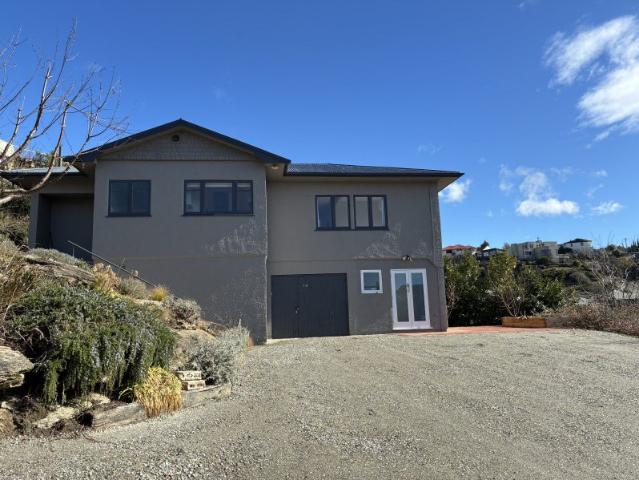 House for rent in Otakou