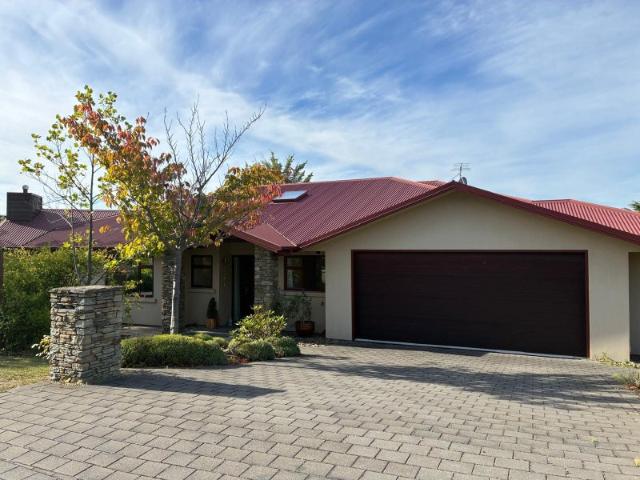 House for rent in Otakou