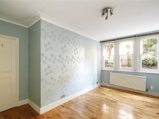 Apartment for rent in Clapham Junction, Greater London