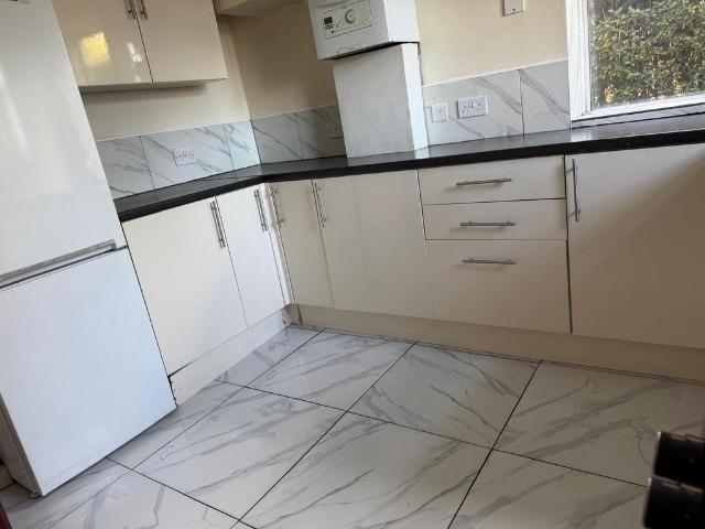 Apartment for rent in Lane, Greater London