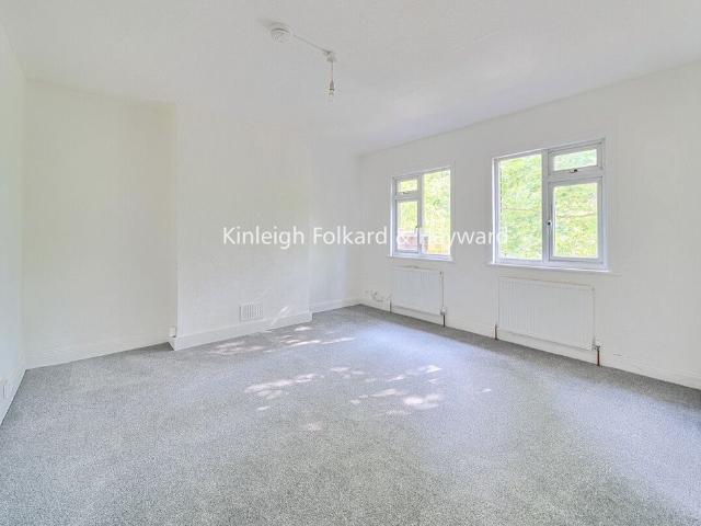 Apartment for rent in Lane, Greater London