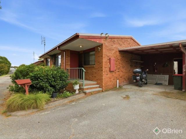 Apartment for sale in Kalimna, Victoria