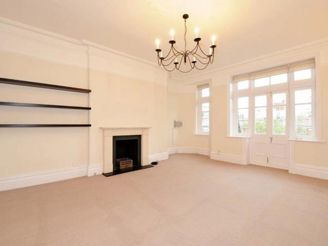 Apartment for rent in St. John's Wood, Greater London
