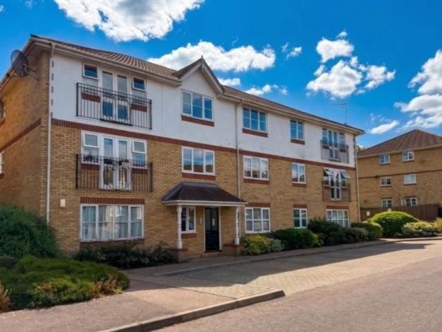 Apartment for rent in Knaphill, Woking