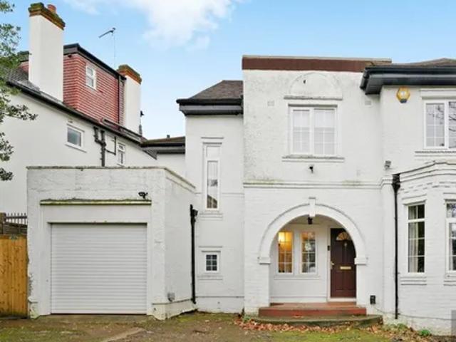 House for rent in North Finchley, Isle Of Man