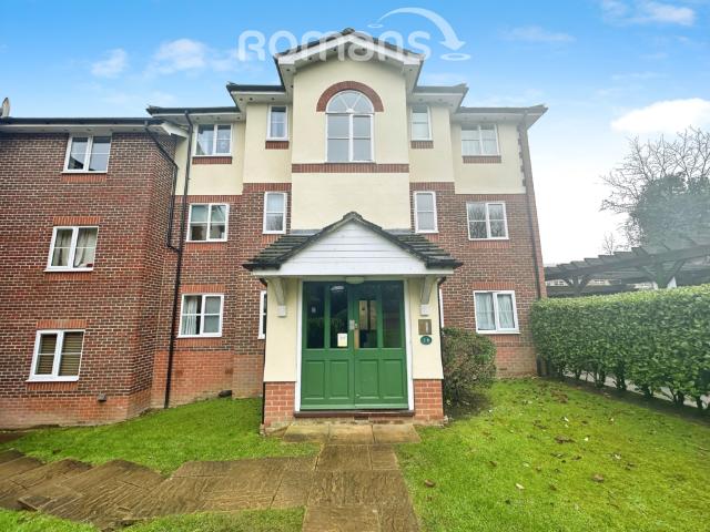 Apartment for rent in Daws Hill, Cressex