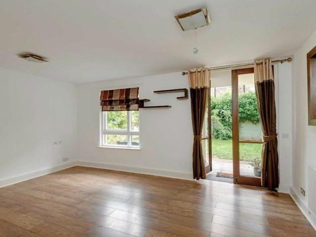 Apartment for rent in Cat Hill, Isle Of Man