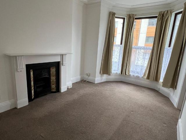 Apartment for rent in Lipson Vale, Mount Wise